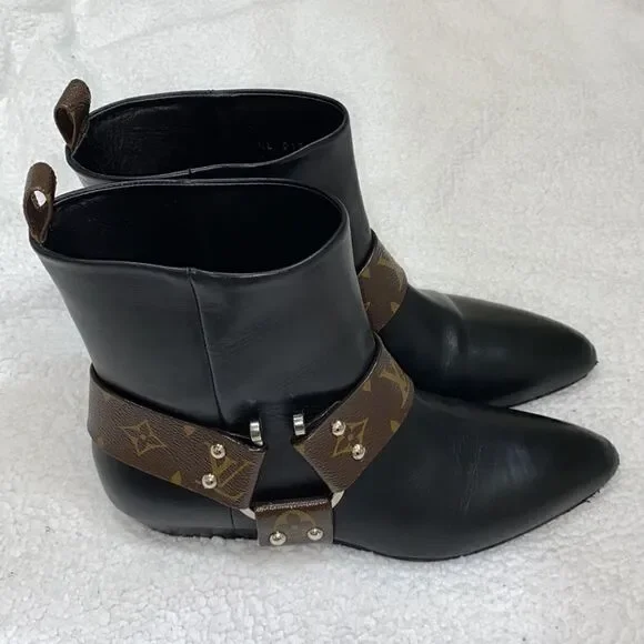 Authentic Louis Vuitton Black Leather Rhopsody Ankle Boots(Size 38.5/8.5) - Picture 6 of 17